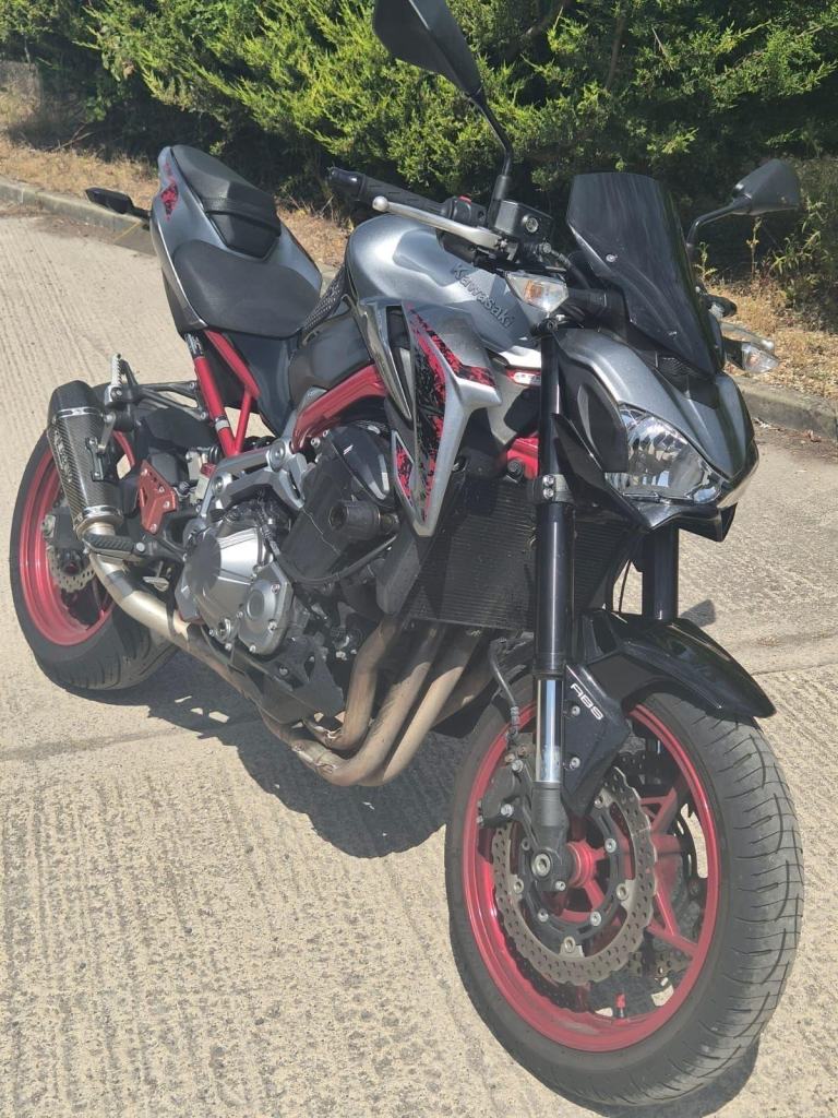 2019 19 Kawasaki ZR900 BKF Z900 Supernaked Eu4 Z 900 10k Miles Z900R ZR NAKED