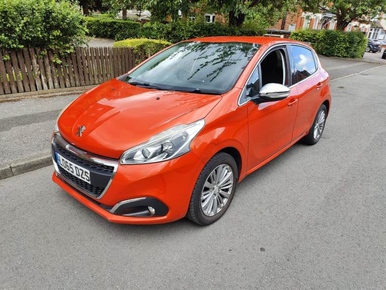 2016 Peugeot, 208, Hatchback,Manual, 1199 (cc), 5 doors
