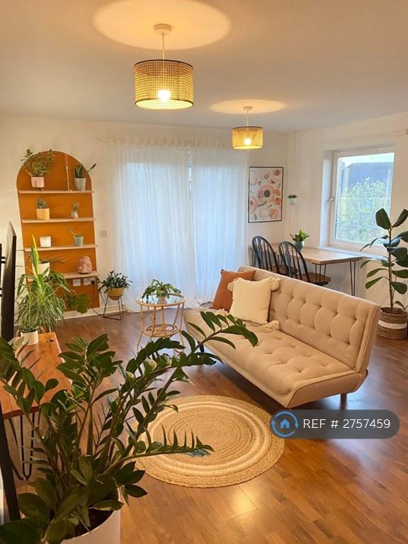 1 bedroom flat in Thorntreeside, Edinburgh, EH6 (1 bed) (#2757459)