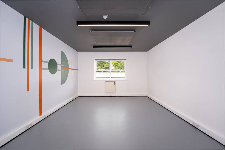 Redhill - RH1 2LZ \ Workshop Space Available at Basepoint Holmethorpe Avenue
