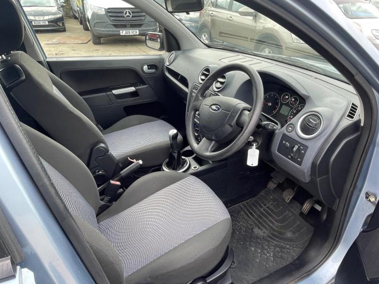 2006 Ford Fusion 1.6 Zetec Climate 5dr HATCHBACK Petrol Manual