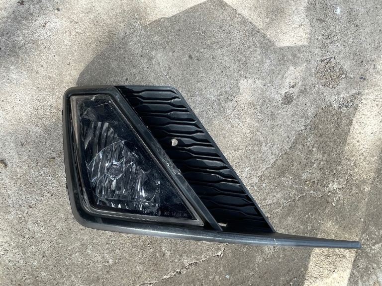 SEAT IBIZA FR MK5 LEFT FOG LIGHT LAMP+GRILL SURROUND TRIM (2017-2024) 