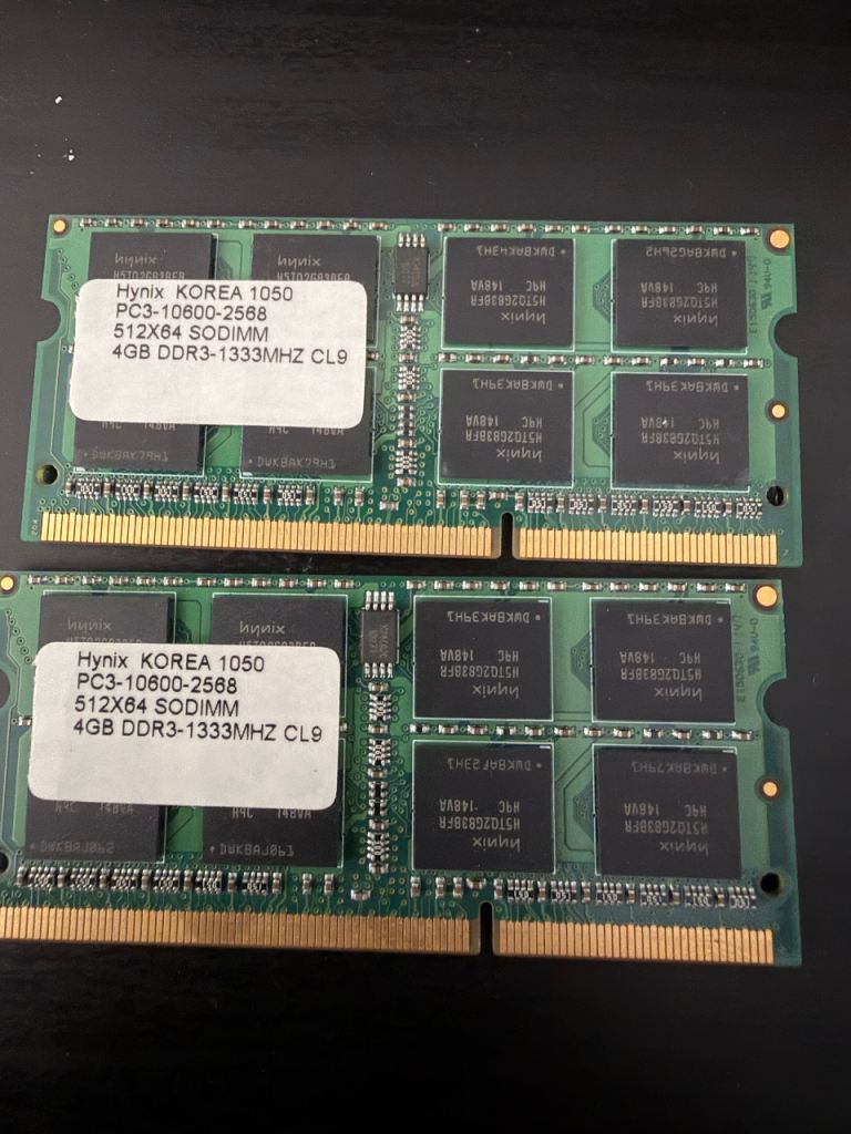 set of 2, Hynix 4GB DDR3 SODIMM RAM, 8 GB in  total 