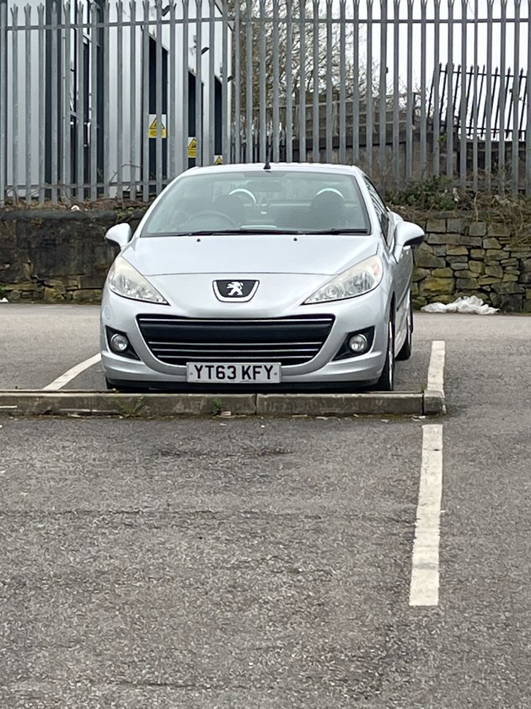Peugeot, 207, Convertible, 2013, Manual, 1598 (cc), 2 doors