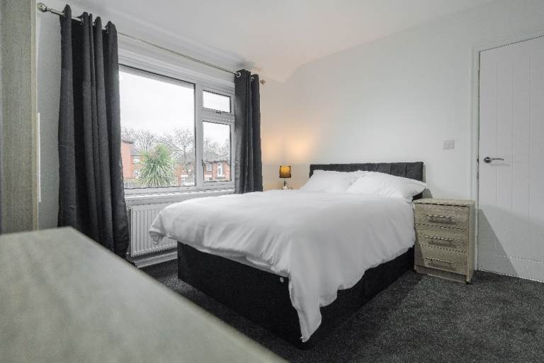 PROPERTIES AVAILABLE FOR CORPORATE LET