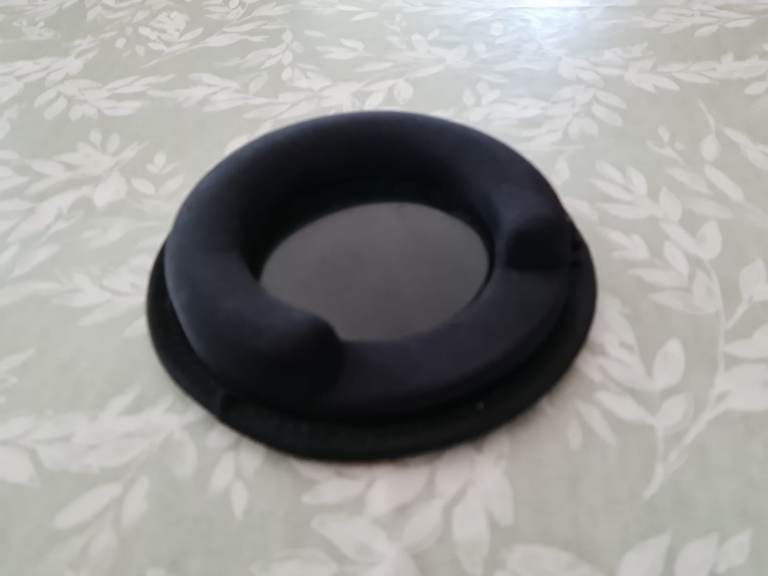 SAT NAV TOM TOM/GARMIN WEIGHTED DASH MOUNT