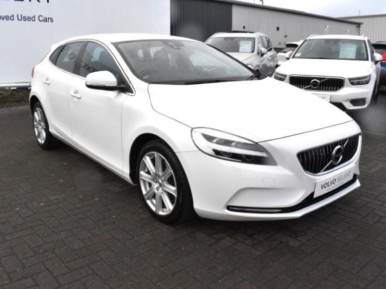 VOLVO V40 T3 [152] Inscription 5dr Geartronic
