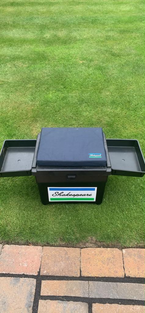 Shakespear Fishing Box