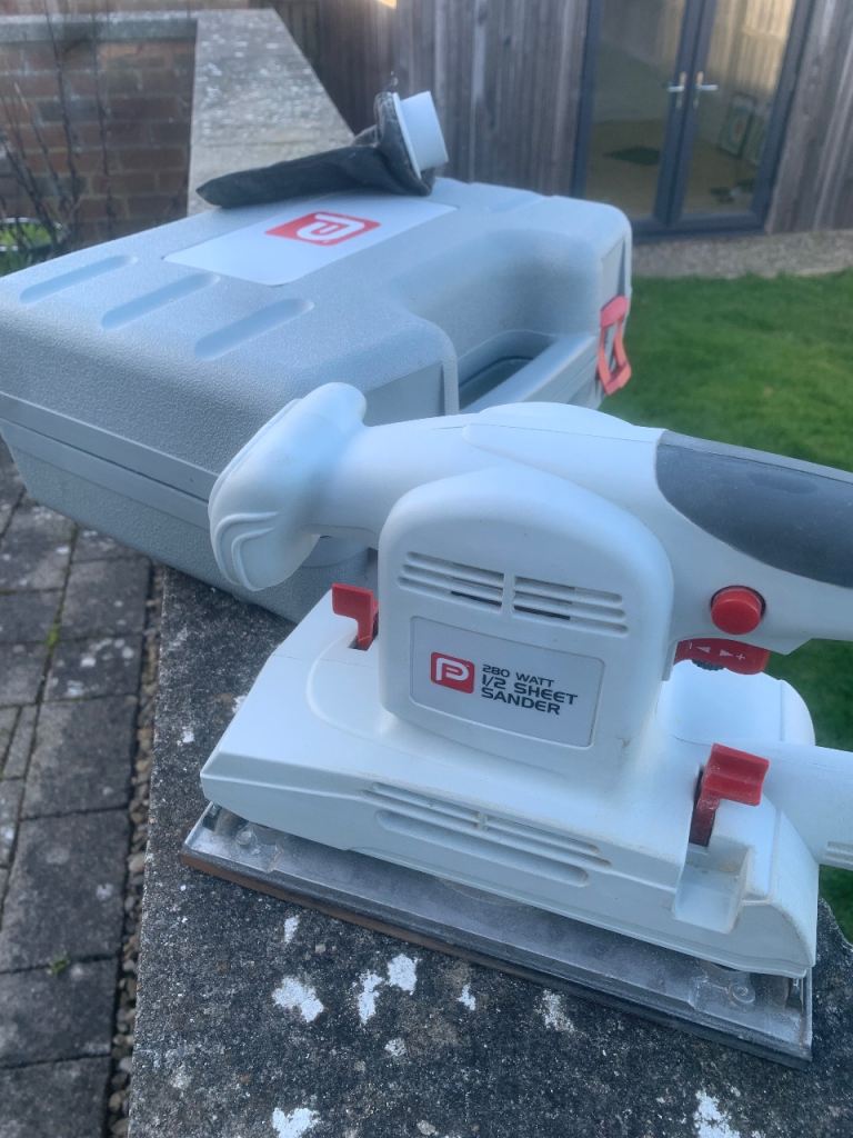 Performance Power 280W ½ Sheet Electric Sander + Case – Working