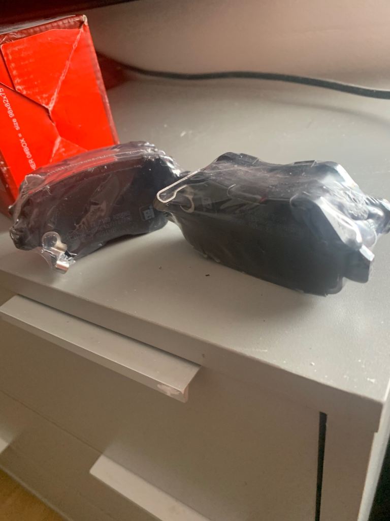 Car brake pads 