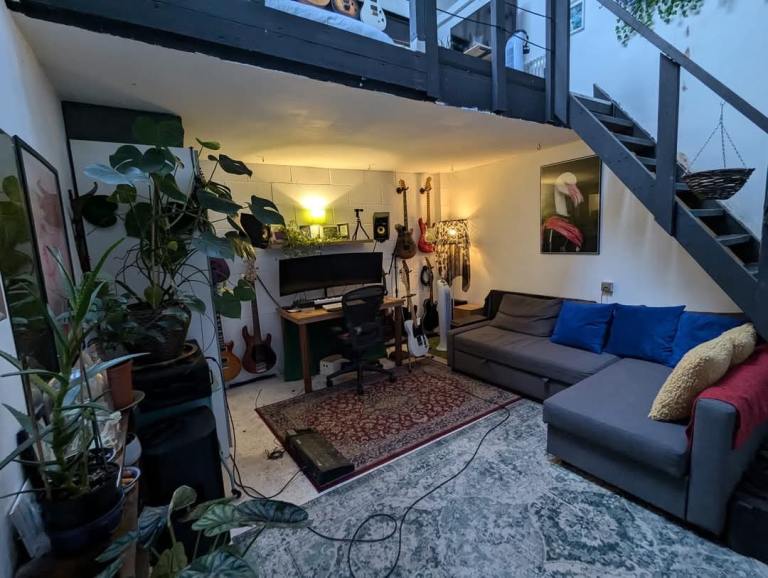 Huge room in creative warehouse 