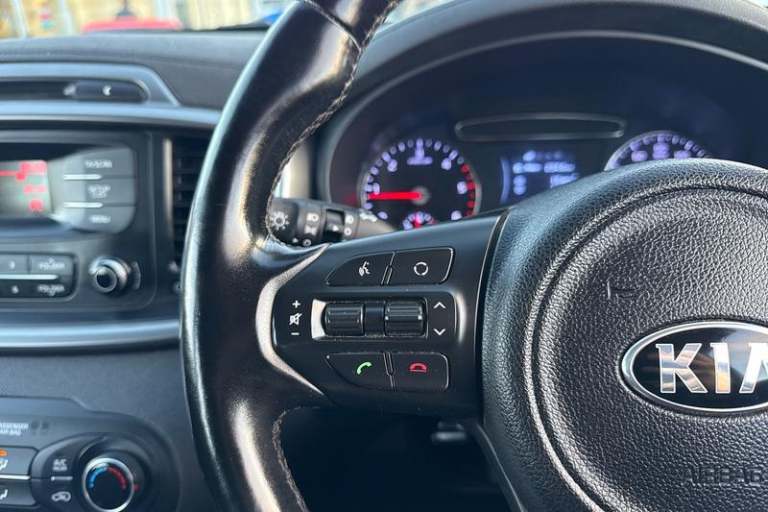 2016 Kia Sorento 2.2 CRDi KX-1 5dr ** Tow Bar ** Manual Station Wagon Diesel Manual