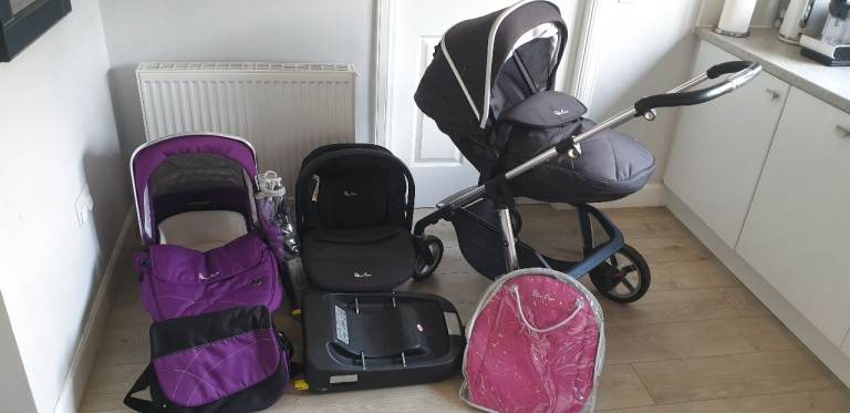 Silver Cross Pioneer Bundle - pram, carrycot, base, car seat incl extr