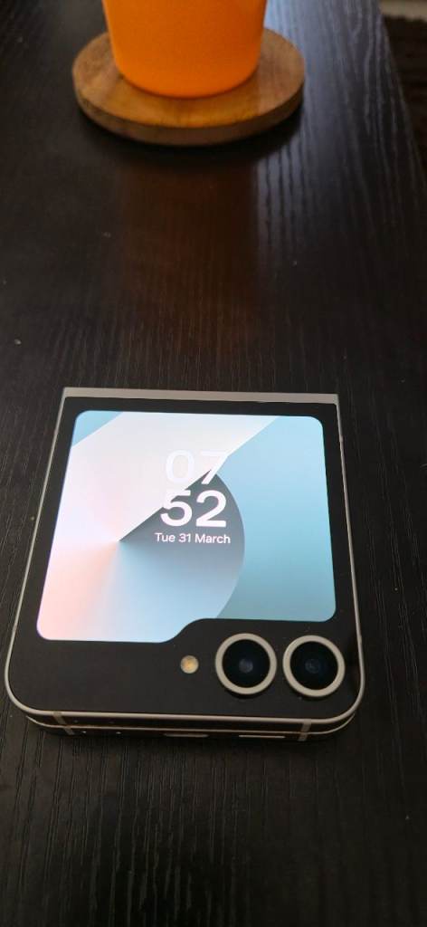 Samsung flip 6 unlocked