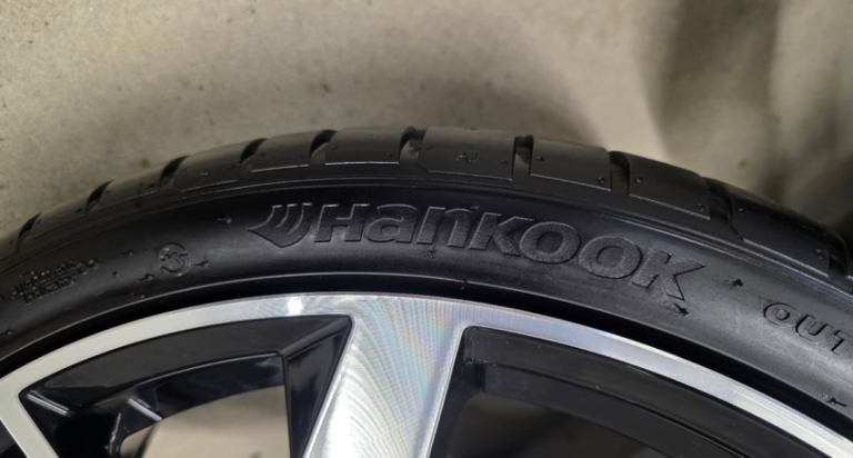 EXCELLENT CONDITION 20 INCH DIAMOND CUT ALLOY WHEELS WITH HANKOOK TYRES FOR VW / AUDI CAR