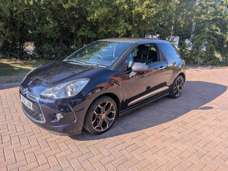 Citroen, DS3, Hatchback, 2015, Manual, 1560 (cc), 3 doors
