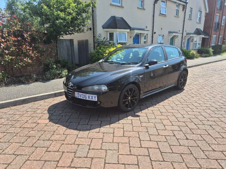 Alfa Romeo, 147, Hatchback, 2006, Manual, 1598 (cc), 5 doors
