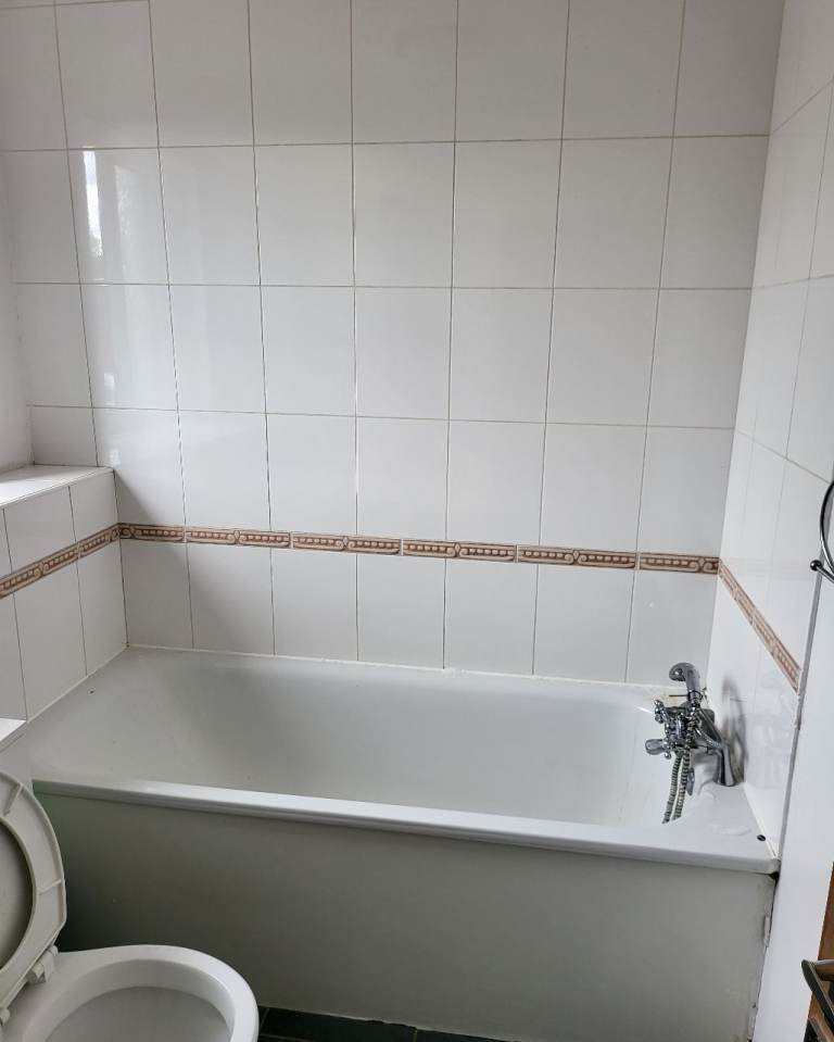 1 Bedroom Mid Terraced House