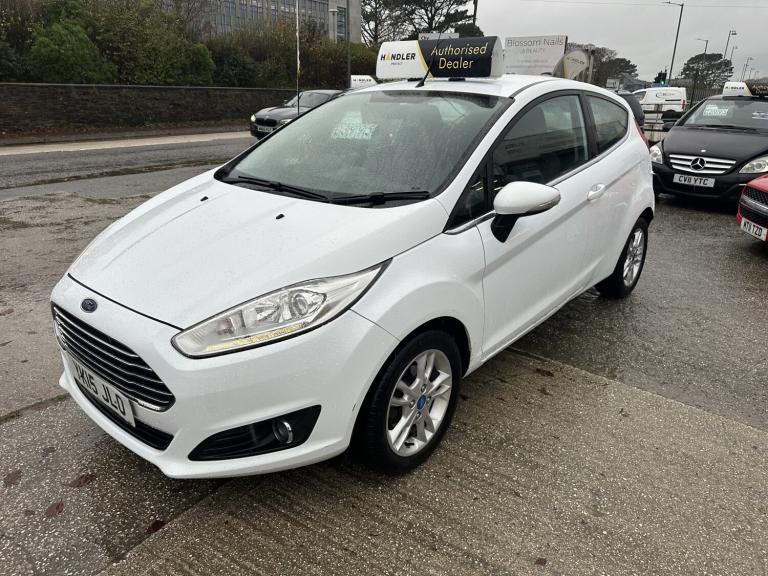 FORD FIESTA 1.3 Zetec 2015