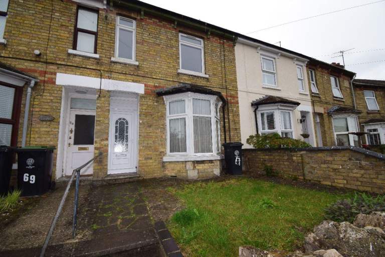Two-Bedroom Mid-Terraced Home in Raunds