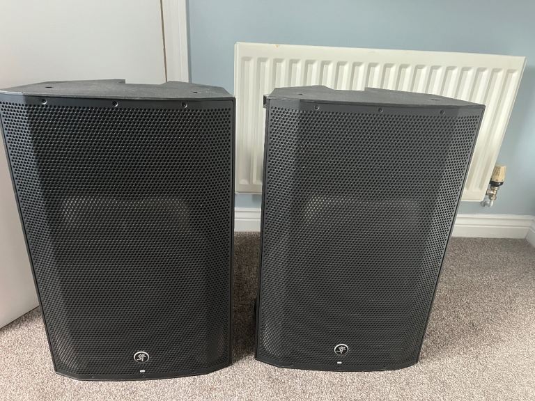 Mackie Thump 15A Active PA Speakers (Pair) – Good Condition