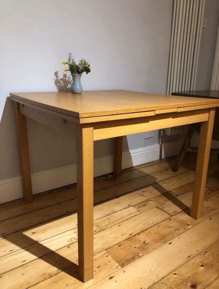 Wood Extendable Dining Table