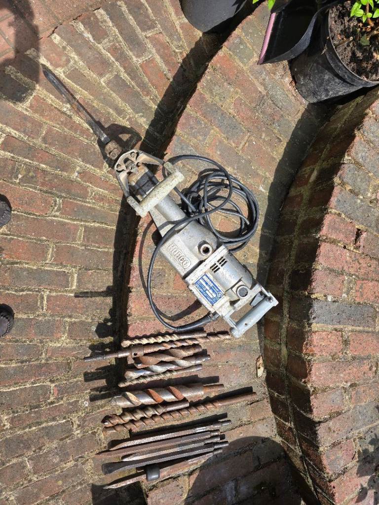 KANGO  240V BREAKER 750K  ROTARY DRILL BREAKER