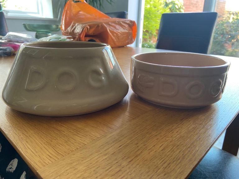 Mason Cash ceramic dog bowls, 15cm & 20cm