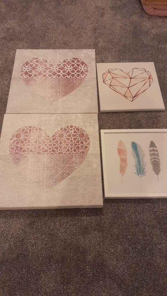 Selection of canvases 