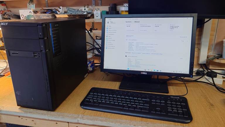 ACER M1930 INTEL i 5 DESKTOP PC  