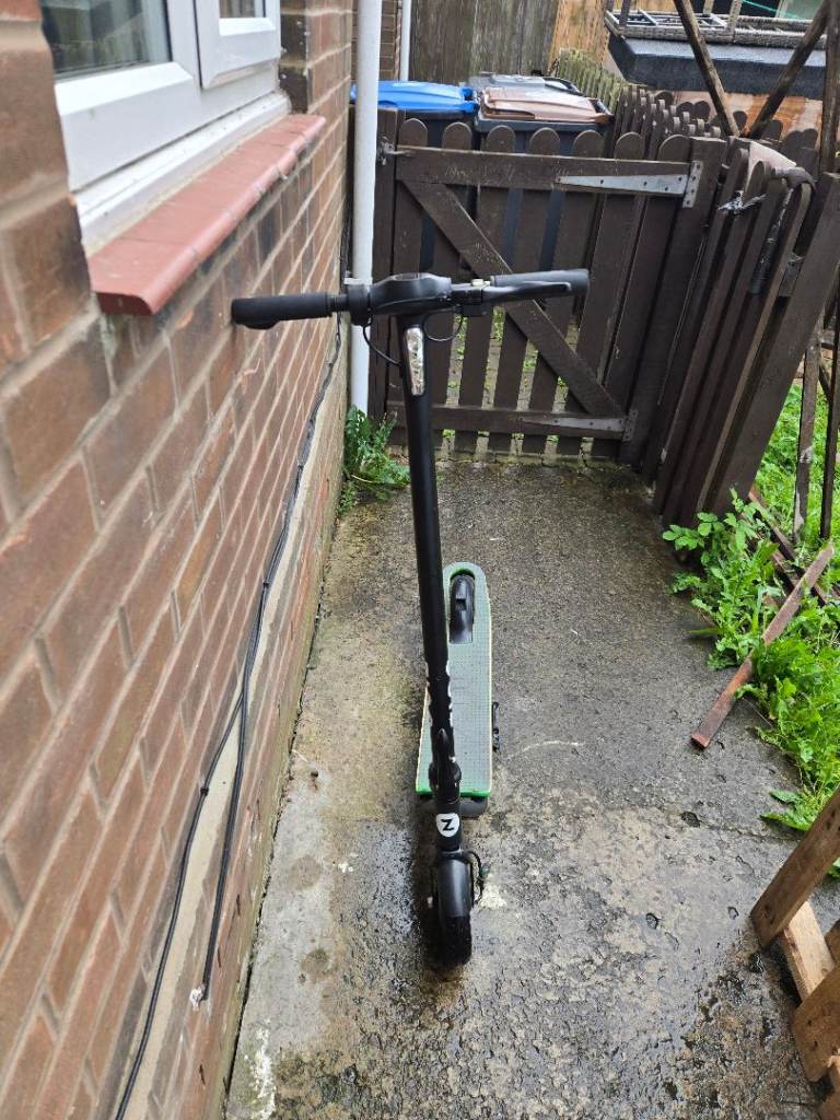Zinc electric scooter 