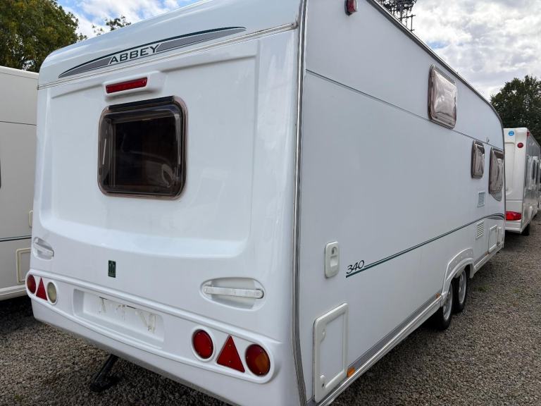 ABBEY AVENTURA 340 -TWIN AXLE- FIXED BUNK BEDS + END WASHROOM 