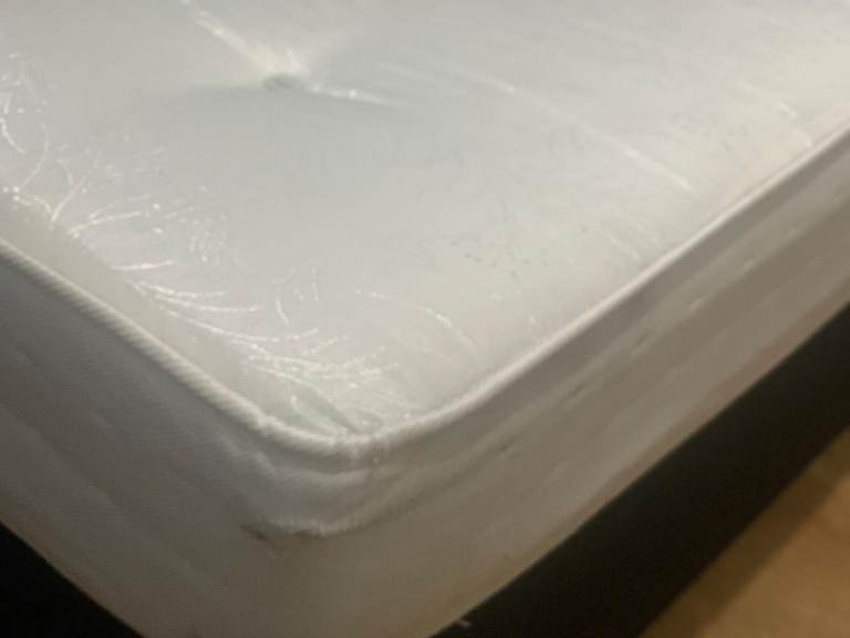 image for King size and single mattress 