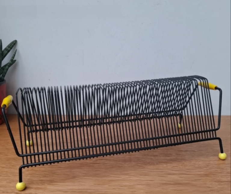Vintage Retro Mid Century 50s 60s Yellow Atomic 60 Record Vinyl Storage Rack