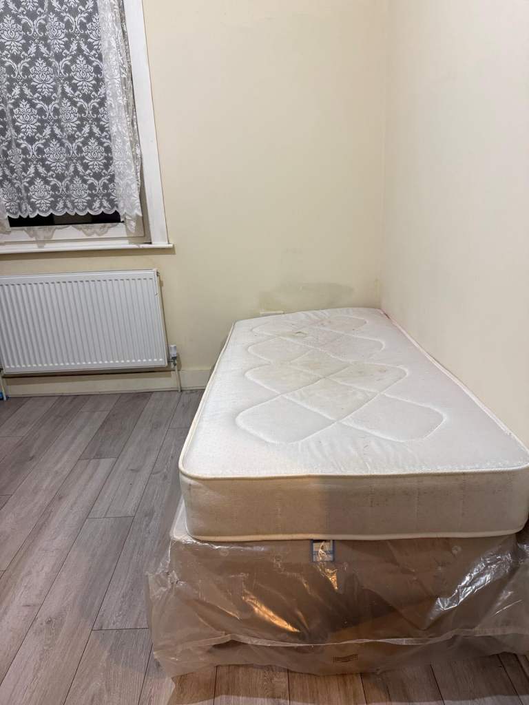 Double Room to Rent 