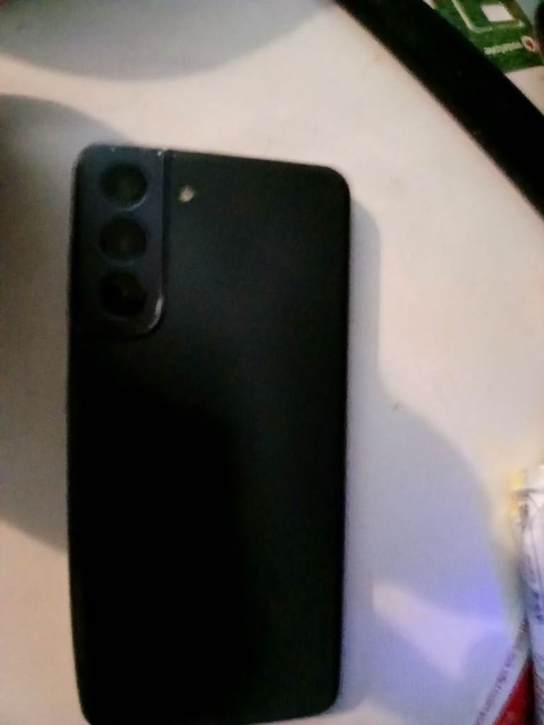Samsung s21 5g (spares & repairs) MESSAGE ON APP