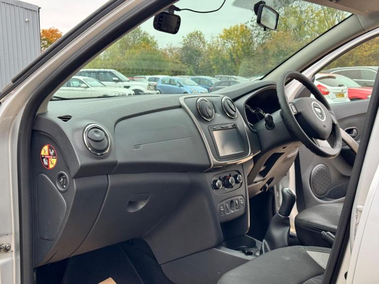 2016 Dacia Sandero Stepway 0.9 TCe Laureate Euro 6 (s/s) 5dr HATCHBACK Petrol Manual