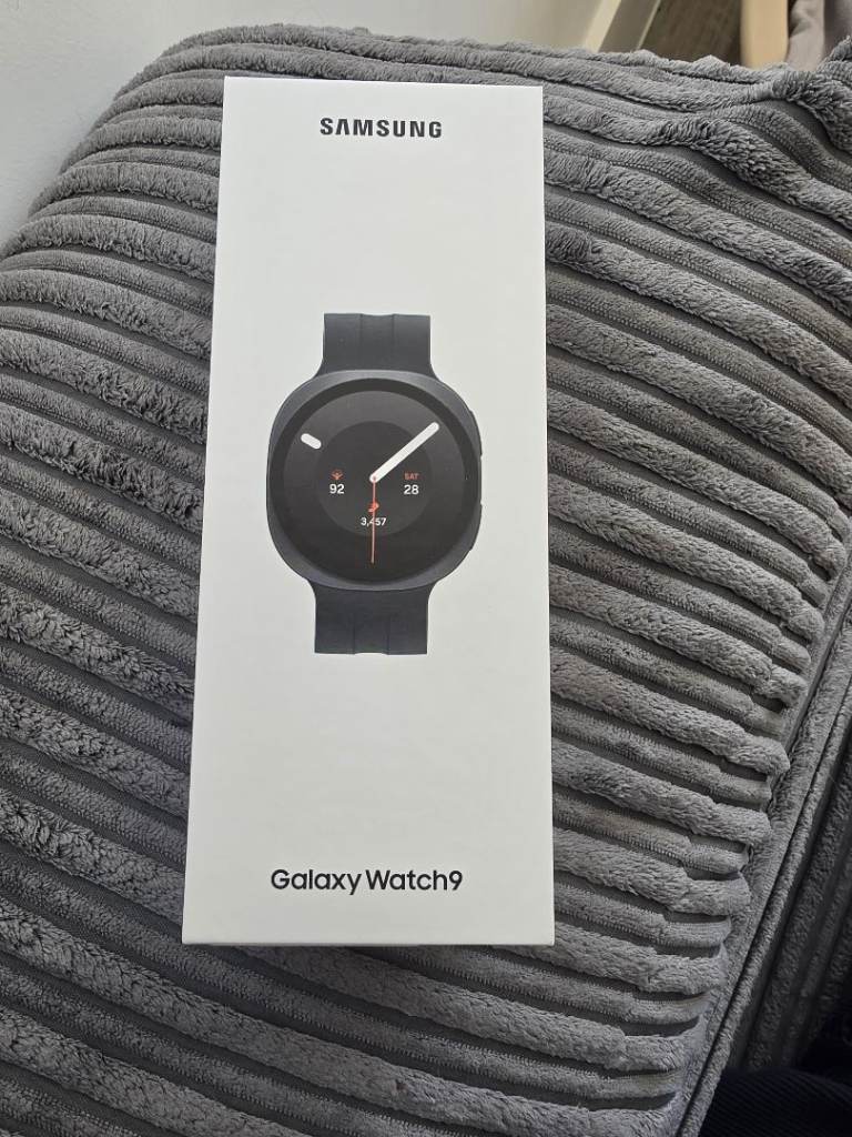 Samsung Galaxy Watch9 Smartwatch - Brand New, Boxed