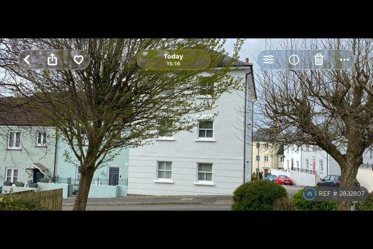 2 bedroom flat in Kingfisher Way, Plymouth, PL9 (2 bed) (#2832807)