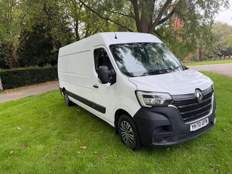 2020 Renault Master LM35dCi 135 Business Medium Roof Van PANEL VAN Diesel Manual