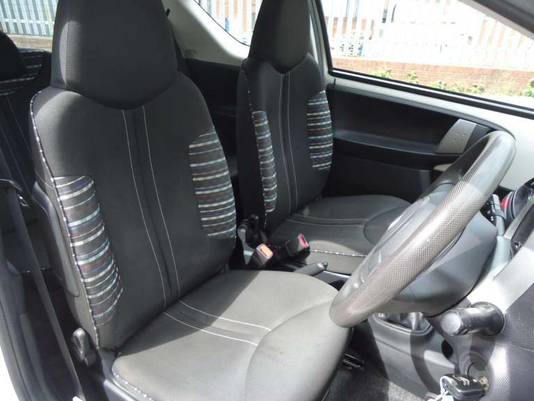 CITROEN C1 1.0 i VTR White Manual Petrol 2013