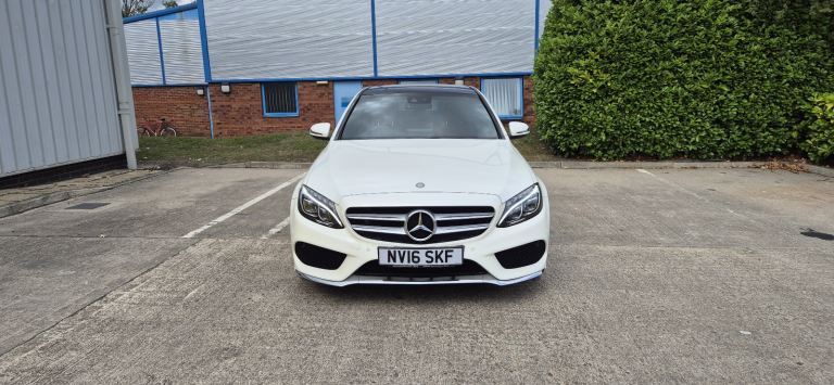 Mercedes - Benz C220d AMG Line Premium plus