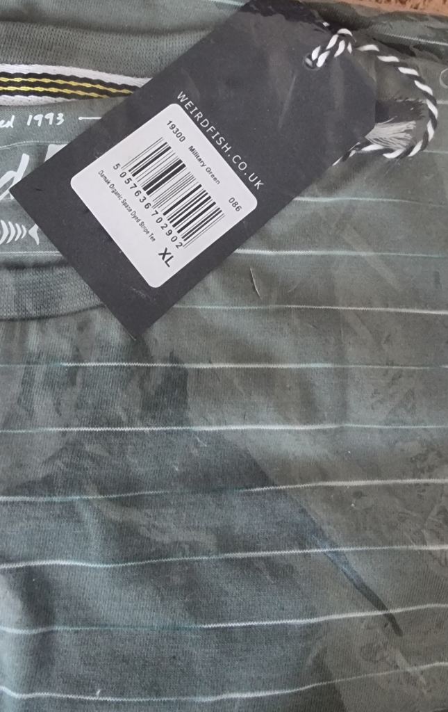 Weird Fish Men's T-Shirt XL - New with Tags
