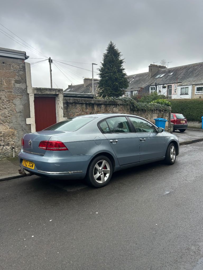 Volkswagen, PASSAT, Saloon, 2012, Manual, 1598 (cc), 4 doors