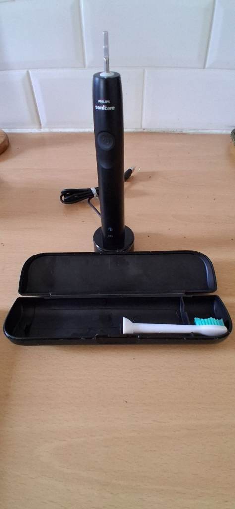 Brand new Philips Soni-care electric toothbrush 