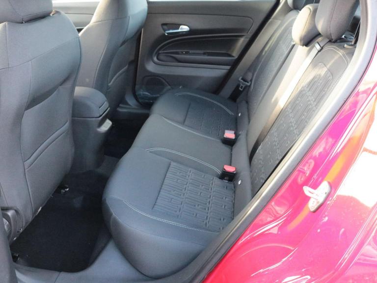 2025 Fiat 600 1.2 Hybrid 48V 136 5dr eDCT-6 HATCHBACK PETROL Automatic