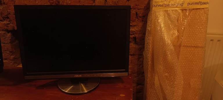 Asus 22 inch monitor screen