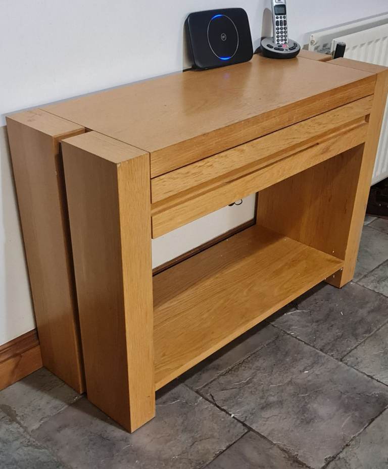 Oak side unit with drawer