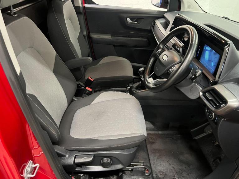 2024 Ford Transit Courier 1.0 EcoBoost 125ps Limited Van PANEL VAN PETROL Manual