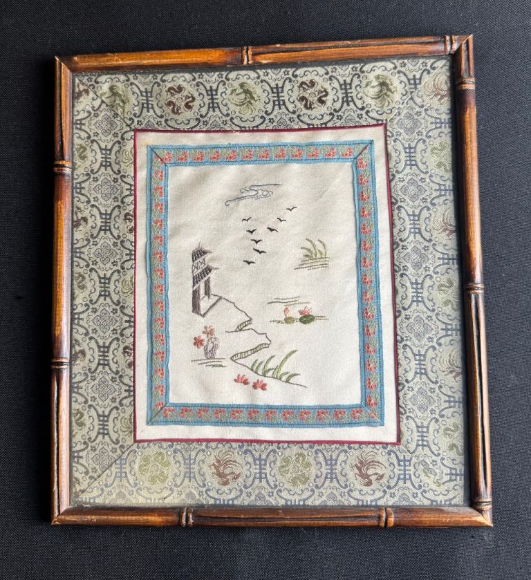 Vintage Chinese Silk Embroidery Artwork Garden Nature Scene Framed